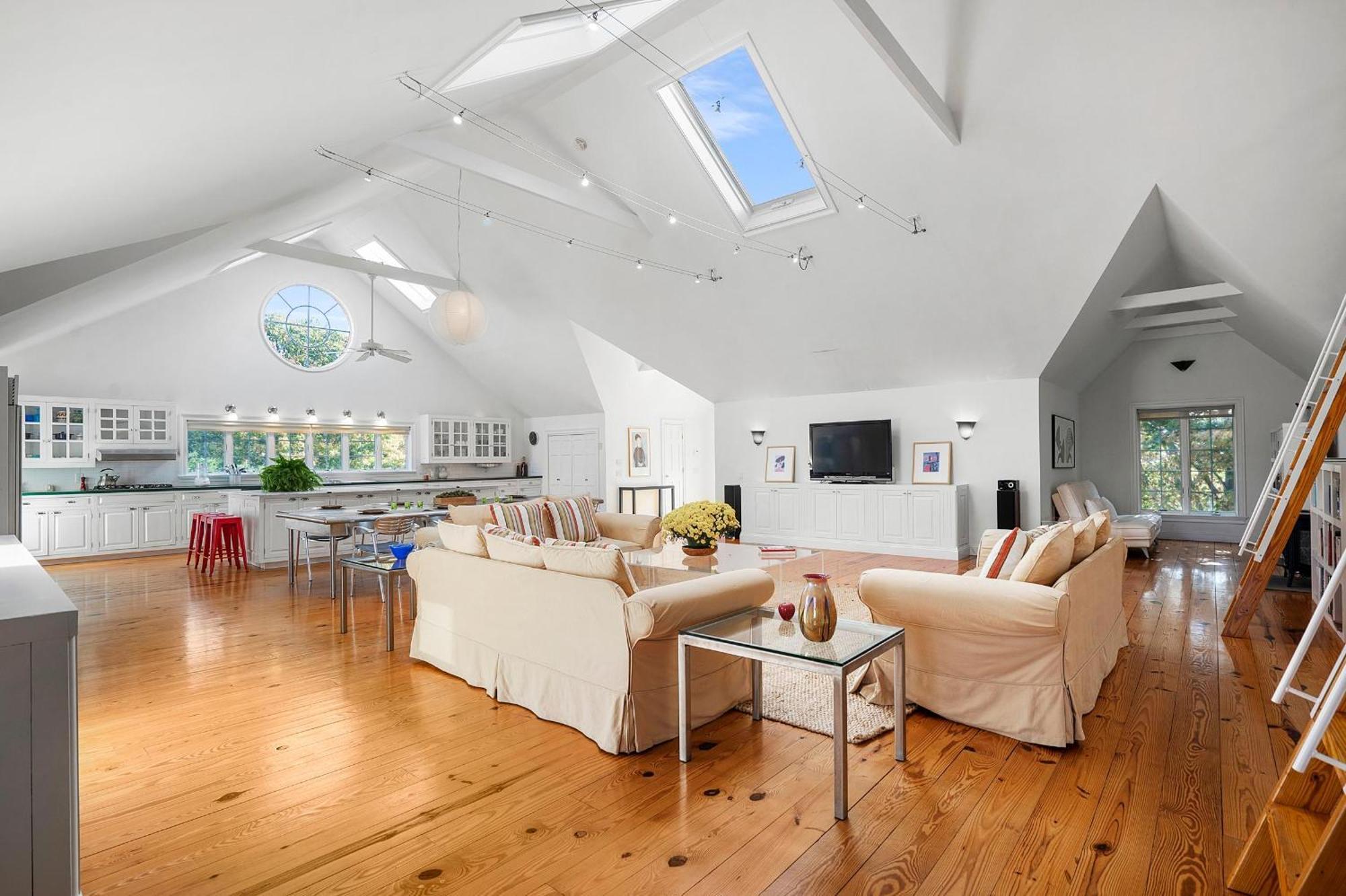 Large Modern North Fork Barn:Vineyards In Backyard, Harbes Farms Villa Mattituck Eksteriør billede
