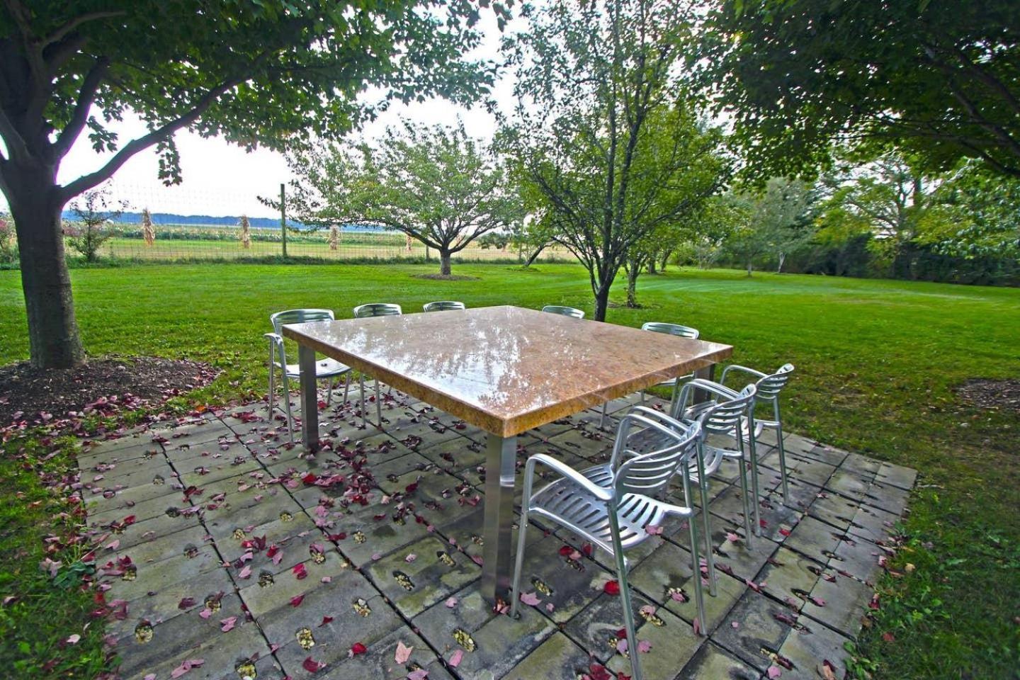 Large Modern North Fork Barn:Vineyards In Backyard, Harbes Farms Villa Mattituck Eksteriør billede